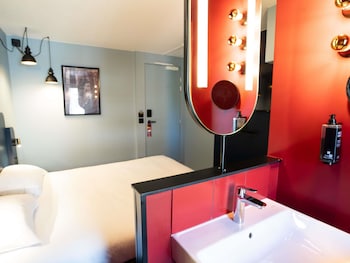 Standard Room, 2 Twin Beds