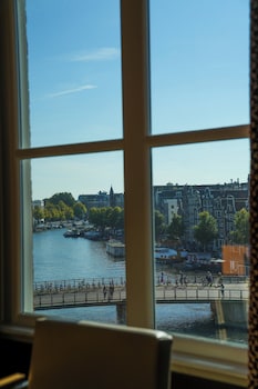 Deluxe Suite River View