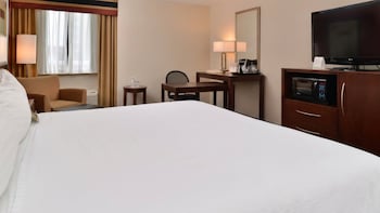 Standard Room, 1 King Bed, Accessible (Communications)