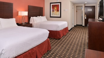 Standard Room, 2 Queen Beds, Roll-in Shower (Communications)