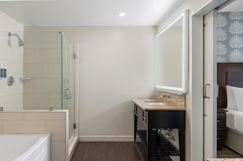 Suite, 1 Bedroom, Marina View