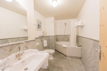 Classic Single Room