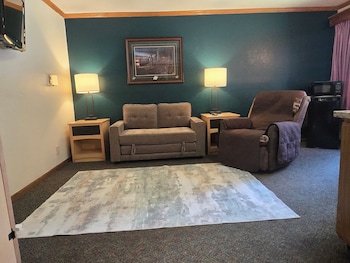 Suite, 1 Queen Bed with Sofa bed, Non Smoking (Single Queen)