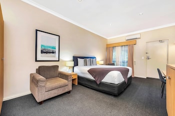 Superior Room, 1 King Bed