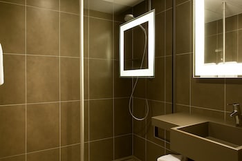 Superior Room, 1 Queen Bed, Accessible