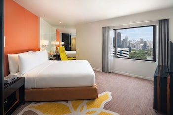Junior Suite, 1 King Bed (Lumpini View)