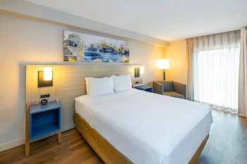 Room, 1 King Bed with Sofa bed, Non Smoking (2nd Floor, Stair Access Only)