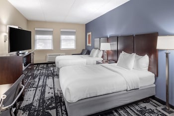 Standard Room, 2 Double Beds, Non Smoking, Refrigerator & Microwave