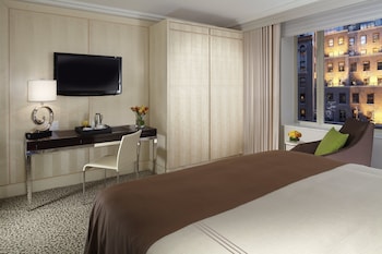 Executive Room, 1 King Bed (Deluxe)
