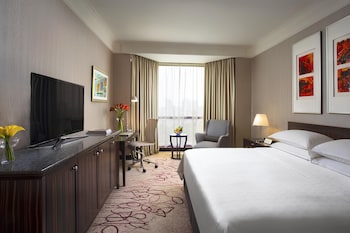 Club Room, 1 King Bed, Non Smoking