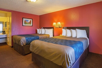 Standard Room, 2 Queen Beds, Non Smoking