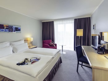 Standard Room, 1 Queen Bed