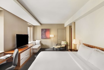 Deluxe Room, 1 King Bed