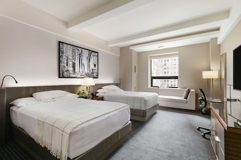 Room, 2 Double Beds, City View