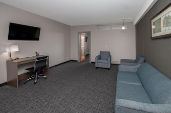 Premium Suite, 1 King Bed (Coast Premium King Suite)