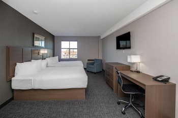 Superior Room, 2 Queen Beds (Coast Two Queens)