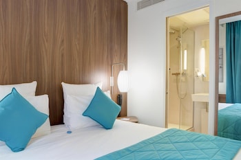 Classic Room, 1 Queen Bed, Non Smoking
