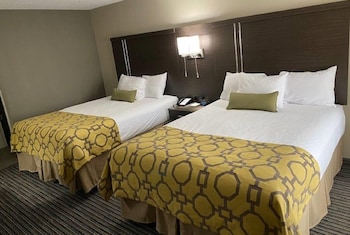 Room, 2 Queen Beds, Non Smoking (1st Floor)