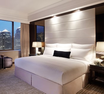 Deluxe Room, 1 King Bed