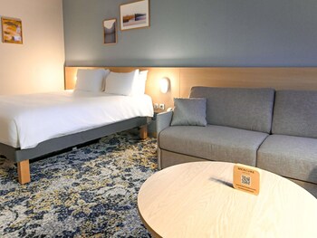Family Room, Multiple Beds