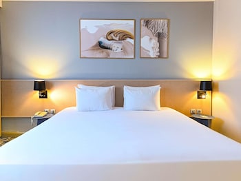 Family Room, Multiple Beds