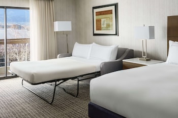 Room, 1 King Bed with Sofa bed, Microwave