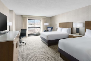 Room, 2 Queen Beds, Accessible Bathtub, Non Smoking