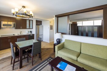 Condo, 1 Bedroom, Partial Ocean View
