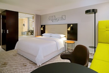 Premium Room, 1 Queen Bed, Balcony