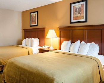 Standard Room, 2 Queen Beds, Smoking