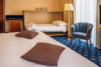 Standard Room, 3 Twin Beds