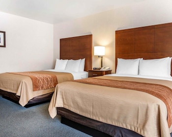 Standard Room, 2 Queen Beds, Non Smoking