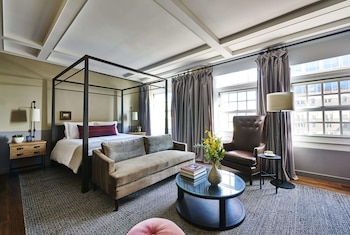 Suite, 1 King Bed (Loft)