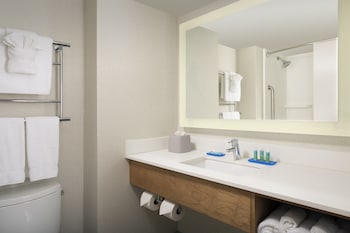 Standard Room, 1 King Bed (Leisure)