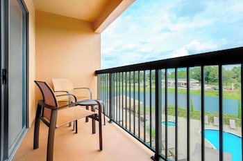 Room, 1 King Bed, Balcony
