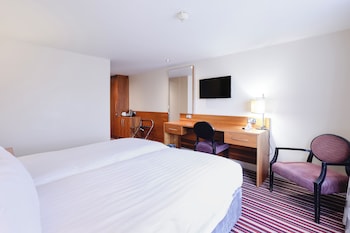 Classic Twin Room