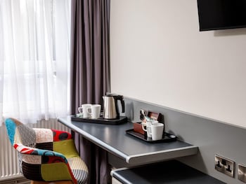 Family Room, Multiple Beds (2 Adults and 2 Children)