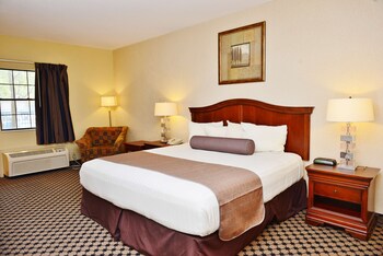 Suite, 1 King Bed, Non Smoking