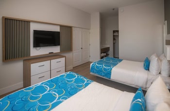 Suite, Multiple Beds, Non Smoking