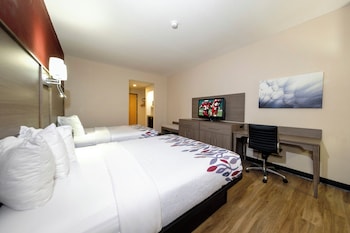 Deluxe Room, 2 Queen Beds, Non Smoking