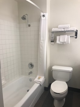 Suite, 2 Queen Beds