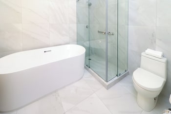 Standard Room, 1 King Bed with Sofa bed (Bath Shower Combination)