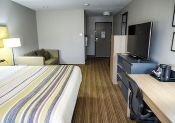 Suite, 1 King Bed with Sofa bed, Upper Floor (No Elevator)