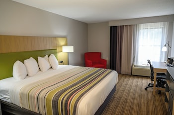 Room, 1 King Bed, Accessible, 1st Floor