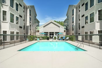 Suite, 1 King Bed with Sofa bed, Kitchen, Pool View (Non Smoking)