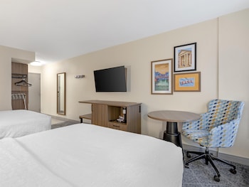 Room, 2 Queen Beds, Non Smoking