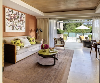 Canyon Studio with Plunge Pool & Fireplace