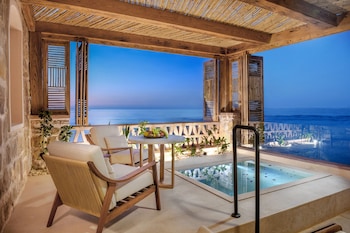 Junior Suite, 1 Queen Bed, Sea View