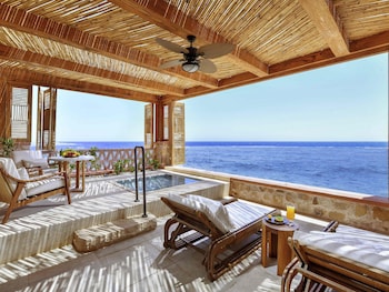 Junior Suite, 1 Queen Bed, Sea View