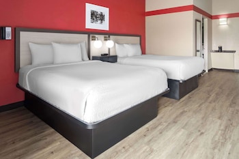 Room, 2 Queen Beds, Non Smoking
